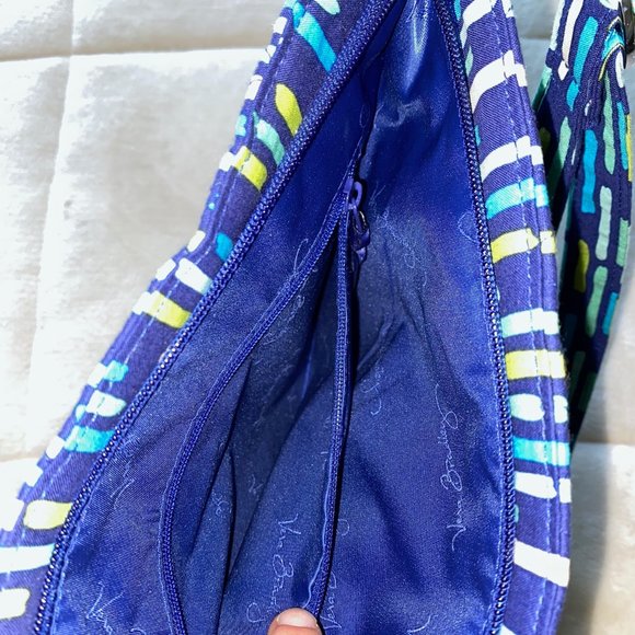 Vera Bradley Triple Zip Hipster, NWT - Picture 5 of 6